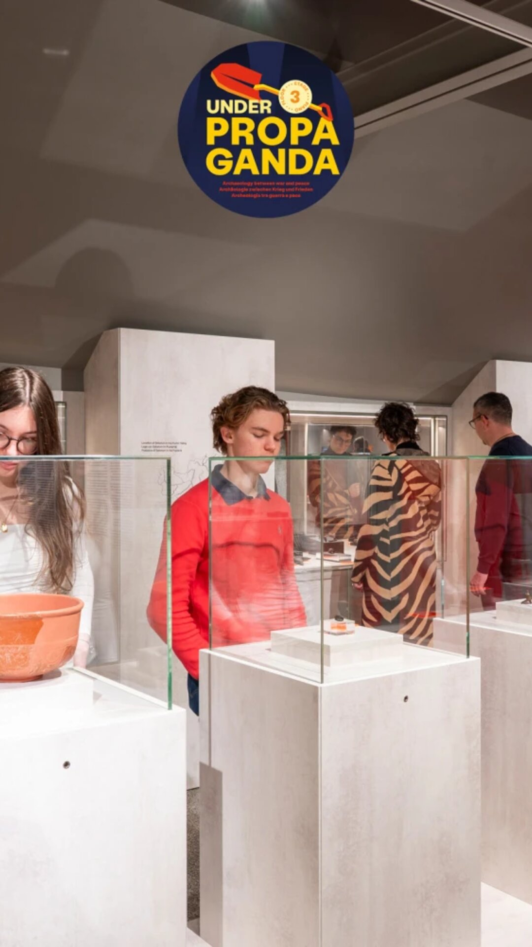 Visita guidata nella mostra UNDER PROPAGANDA per adulti
